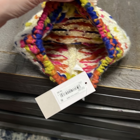 Nordstrom rack BP ivory-coral beanie/snow cap with pom-Pom - Picture 3 of 4